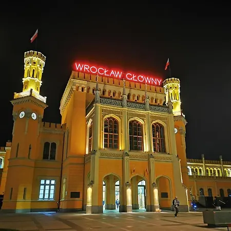 Na Dworcowej Centrum Parking Gratis Wrocław